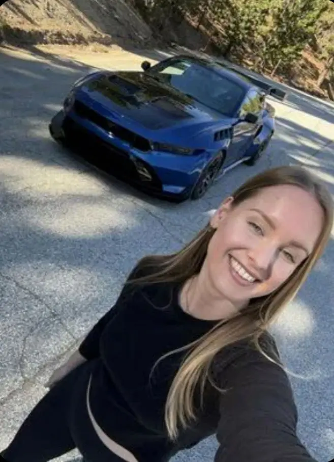 zacetyfu (18) female from GB - sexting partner