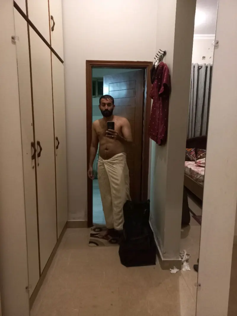 zahidchaudry70 (18) male from PK - sexting partner