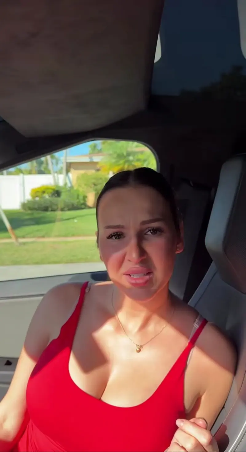 zkklboa (22) female from US - sexting partner